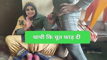 कामुक चाची की चुत फाड़ देसी चुदाई