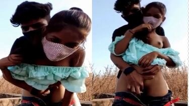सुनसान जगह कॉलेज कपल की मस्ती