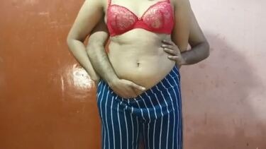 तेल लगा के आंटी ने की लण्ड की चढ़ाई