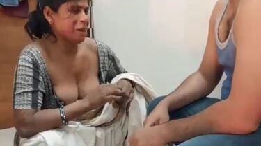 भीख मांगने आयी और चुत दे कर चली गयी