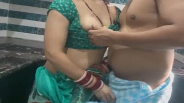 दोस्त की कामुक बीवी को दिया चुदाई का सुख